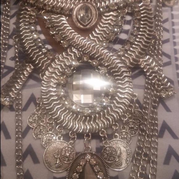 ❤️ Tribal Goddess Silver STATEMENT NECKLACE *NWT* - Picture 3 of 8